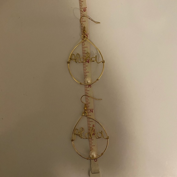 Aloha Hawaii Wire-Wrapped Earrings with Faux Pearl - Picture 4 of 5